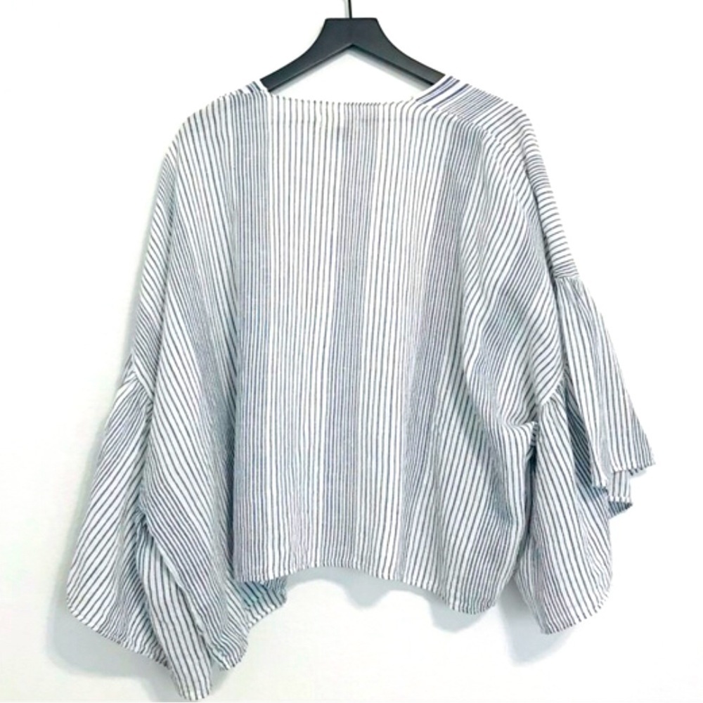 Universal Thread Oversized Stripes Ruffle Sleeves… - image 5